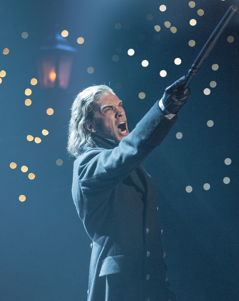 les-miserables-review-darkened-stages-brilliant-broadway-cast-new